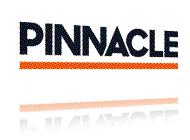 Логотип Pinnacle в зеркале